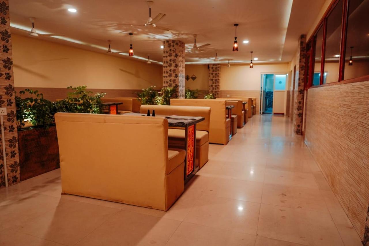 Hotel Lumiere Alappuzha Luaran gambar