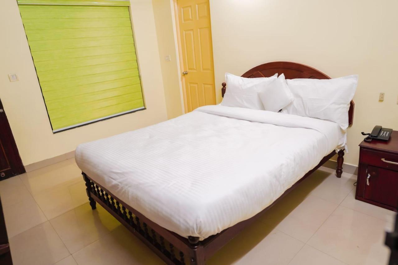Hotel Lumiere Alappuzha Luaran gambar